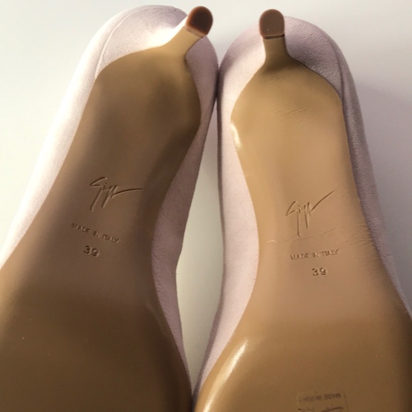 Giuseppe Zanotti Suede Pumps - Picture 12 of 16